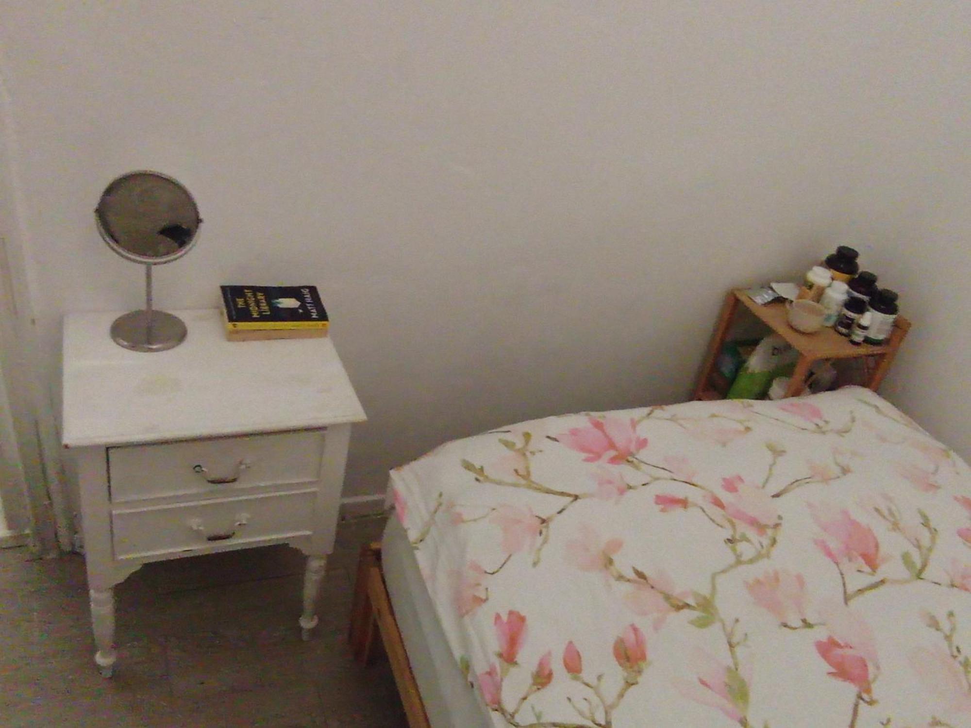 B&B Eco Cubes มาดริด ภายนอก รูปภาพ